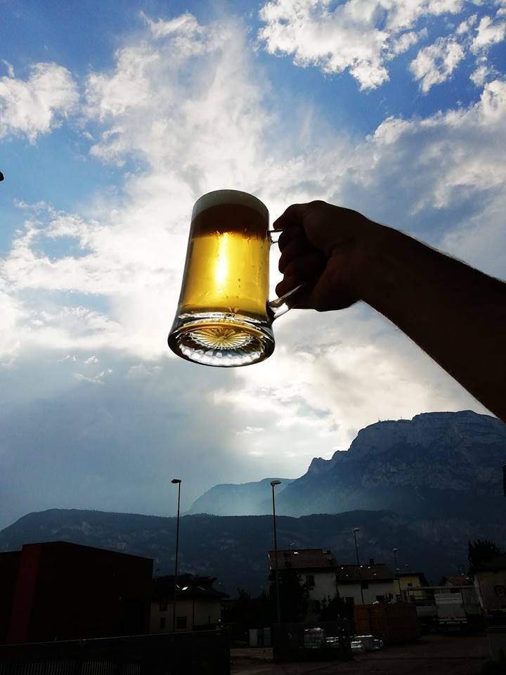 #CraftBeer #craftbeerhour #birra #beer #Brewers #brewery #pastrami #food #aperitivo #birraartigianale #cerveza #beeroclock #beerporn #Brewers #brewing #trento #trentino #italy