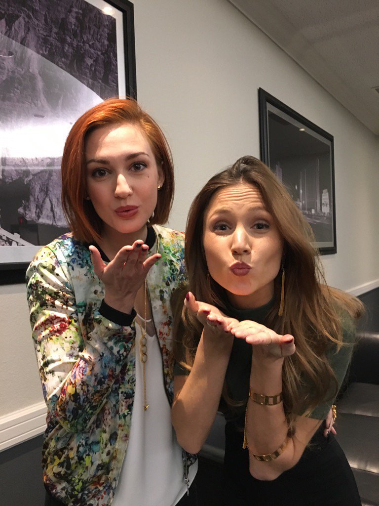 EarpFest's tweet photo. Olá #EarpFam

#WorldMentalHealthDay. Half of all mental illness begins by the age of 14, most cases go undetected &amp; untreated. 

#Earpers are a supportive family. #EarperSupport if your Jolene needs to be slapped, we got your back in a bar brawl.

Love

#EarpFest2019 https://t.co/M2mZpgBGba