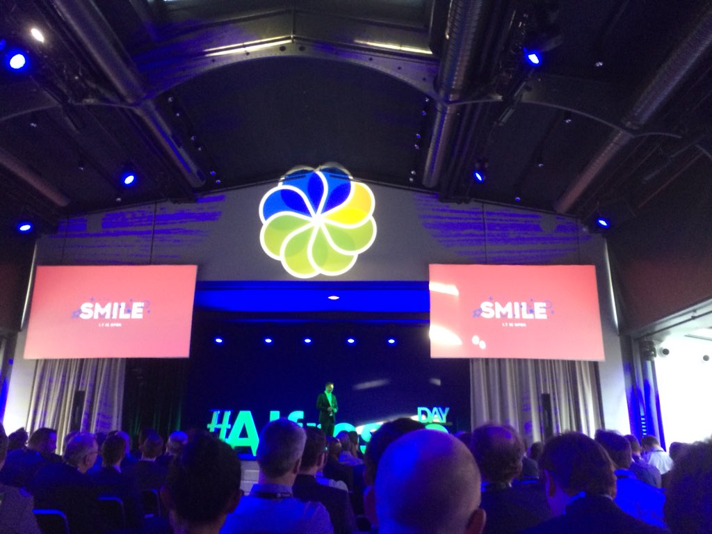 oli_bernard's tweet photo. A little taste of our #Alfresco #vitam connector :-) thanks @fdewasmes and its team for the video !!! https://t.co/lUeC04jd05
