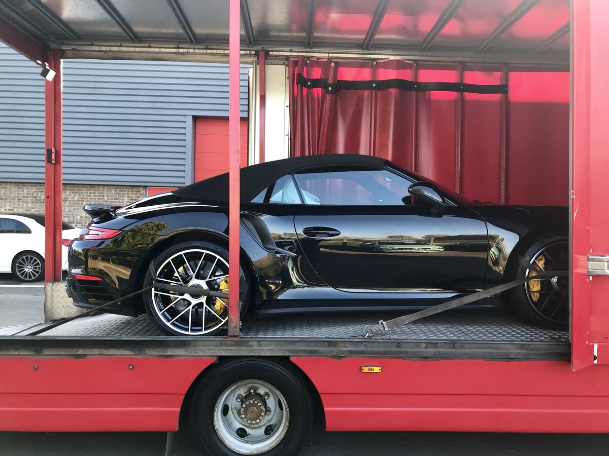 TOP555Cars's tweet image. A recently sold 991.2 Turbo S is now en route (a day early) up north to a very good and valued client, our 9th transaction with him this year! 🤝⭐️ #TOP555 #TOPDEALER #TOPCLIENT #CUSTOMERSERVICE