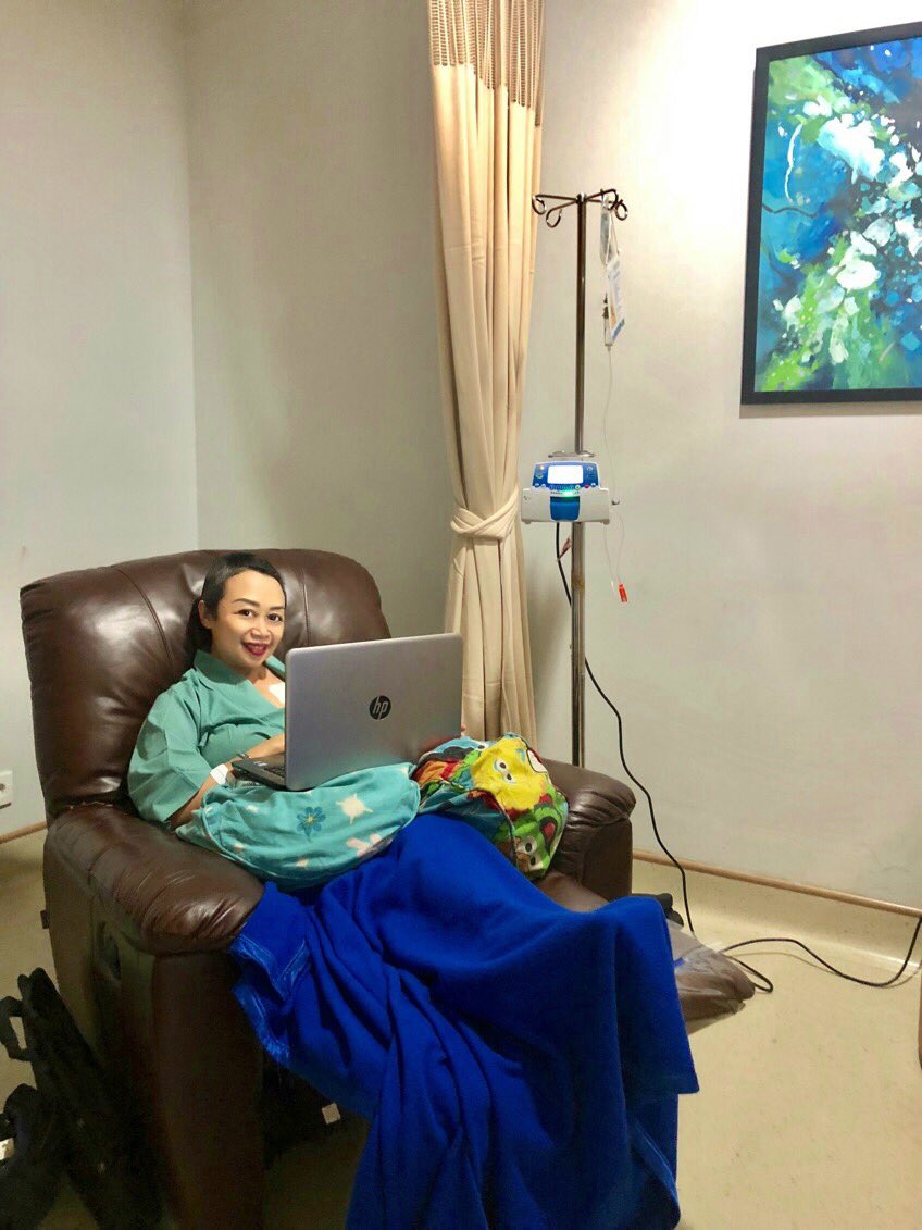 Do NOT let cancer stop you from being productive, looking great and eating yummy food 😂😋❤️😜#CancerWarrior #FightingCancer #BreastCancerPatient #Chemotherapy #My14thTherapy #4MoreToGo