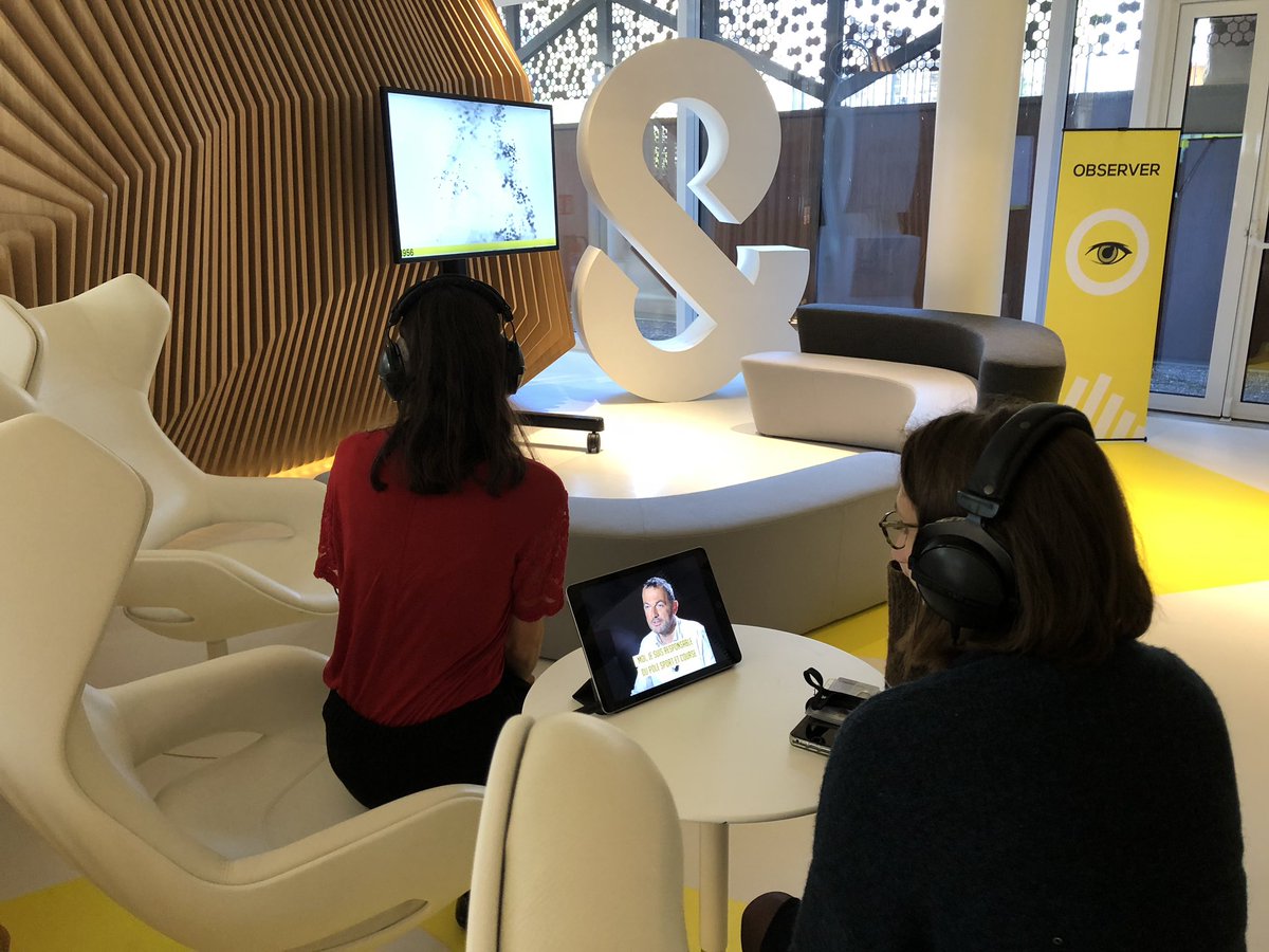 SeveryCamille's tweet photo. #10Grenelle Les collaborateurs découvrent le kiosque augmenté du Groupe @Echos_Parisien !
➡️ Expériences visuelles, sonores et interactives au rendez-vous 

#JPLVMH #JPLVMHxEchosParisien https://t.co/rx0dYxxVPW