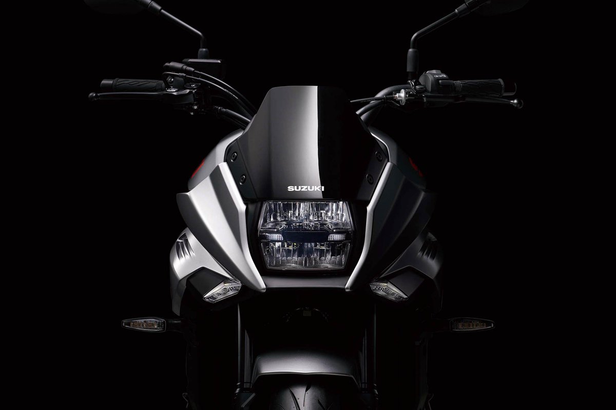 ottorevista's tweet photo. Si buscas una moto #retro potente y con genes deportivos, la nueva @SuzukiMotoES #Katana es tu moto👹
https://t.co/wSxMMiJs3L https://t.co/DsBuaztR3i