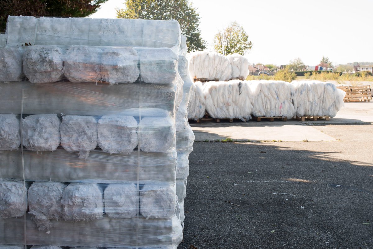 PackUpGroup's tweet image. Comment s'applique la politique d'engagement de Pack UP en faveur du développement durable? 

Une éco-conception axée sur des emballages recyclables ou revalorisables à 100 % permettant une réduction de la mise en décharge.