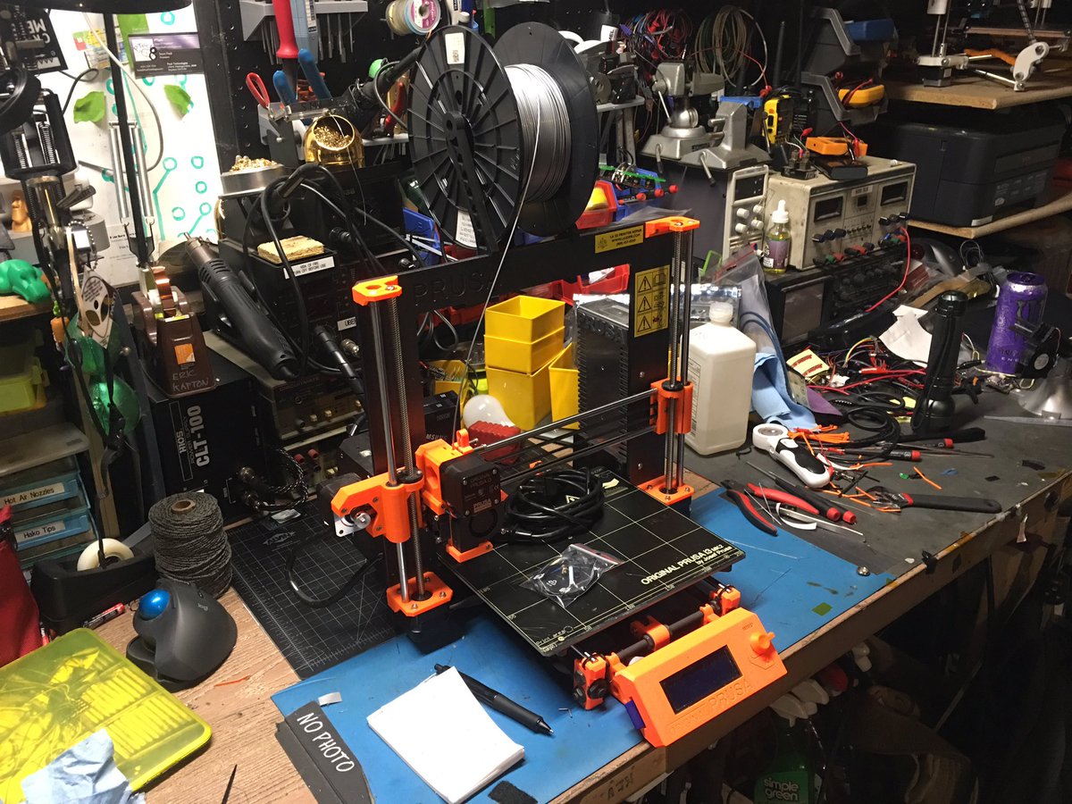 eltoozero's tweet photo. @josefprusa yet another machine back in action after repairs. 😎👍🏻 https://t.co/1p8Nk7tcP6