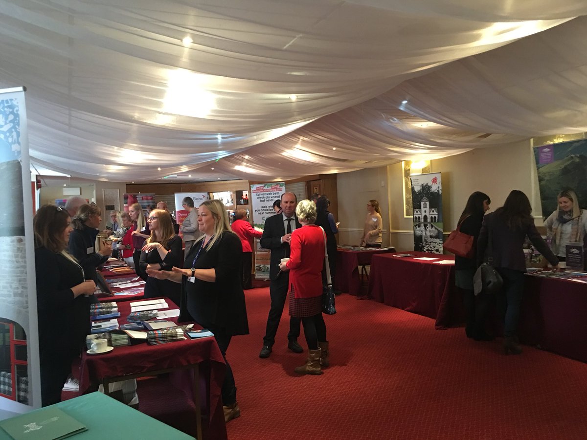 Anna Bowen tweet media