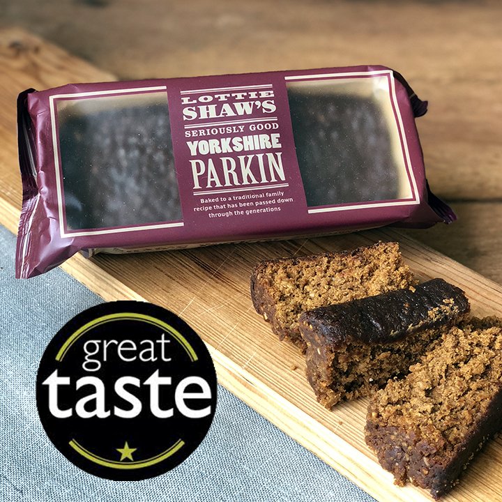 lottieshaws's tweet image. Look what’s in store in @BoothsCountry this week! Pick up our award winning seriously good #YorkshireParkin for a perfect family autumn pud.
 @guildoffinefoods  #autumnpudding #gingercake #yorkshirebrand #awardwinning #yorkshire #parkinseason #lottieshaws