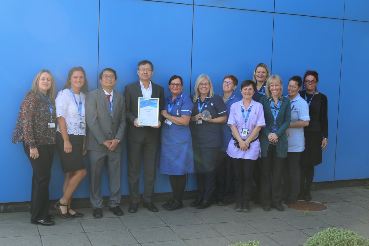 GMMH_NHS's tweet photo. Our team prize is next with the We Work Together Award. BIG congratulations to our winners Chapman Barker Unit based at Prestwich. Congratulations to Honeysuckle Lodge in Bolton for being highly commended #GMMHawards2018 #TogetherGMMH 🏆 #teamworkmakesthedreamwork https://t.co/7yp4y9ZKFK