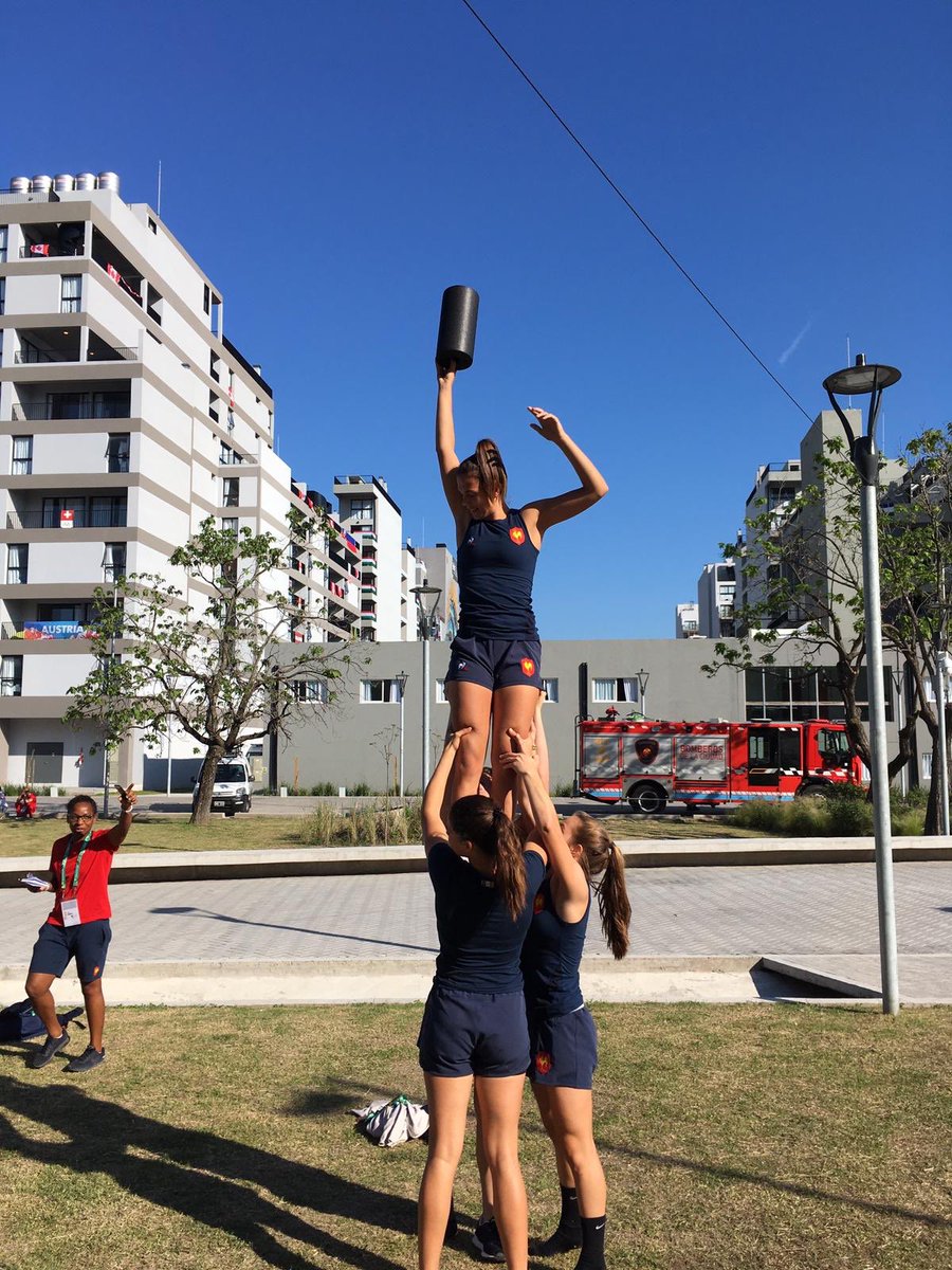 🇫🇷 Nos équipes de #France7U18 et #France7Féminines continuent de préparer les #JOJ2018 à Buenos Aires ! J-3 avant le grand jour ! @buenosaires2018 <a href="/FranceOlympique/">FranceOlympique</a>