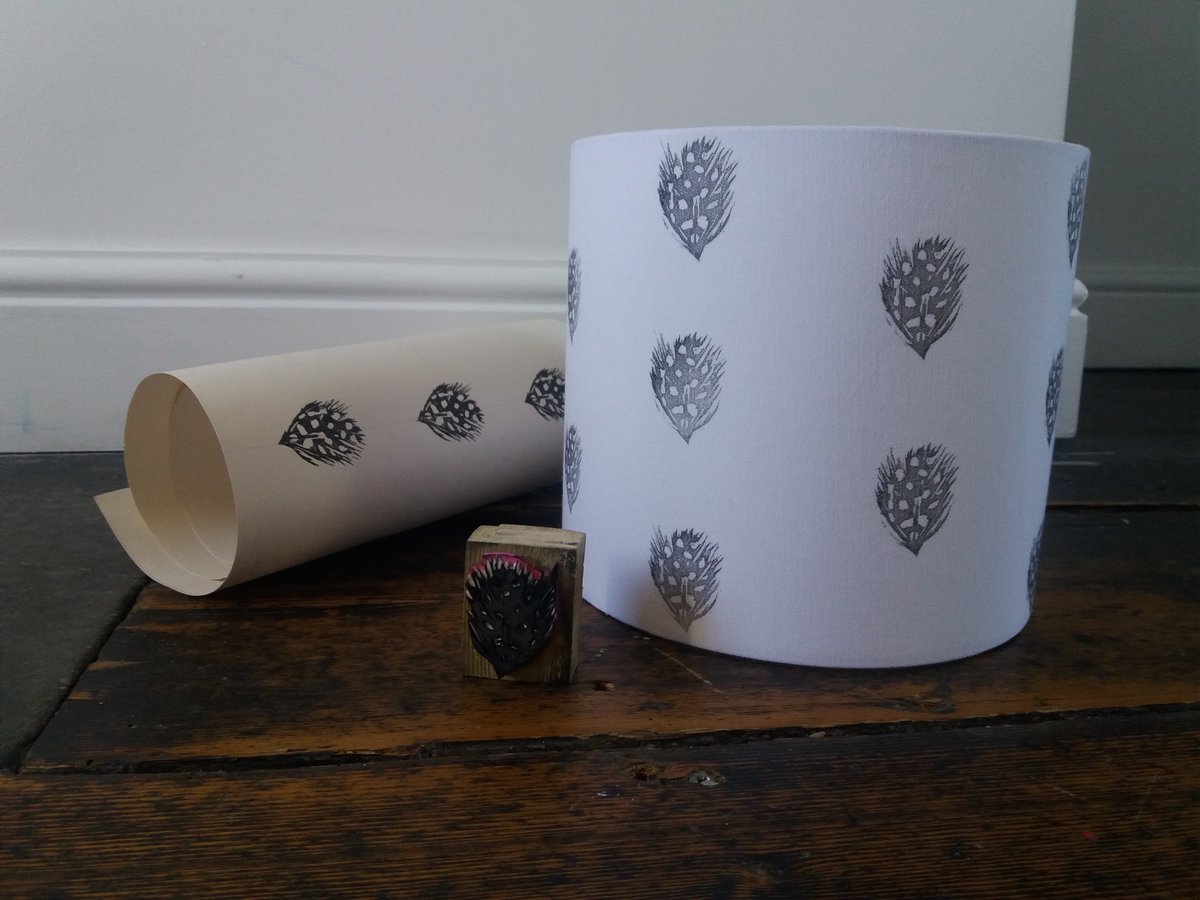 4everycloud's tweet photo. Fancy printing your own lampshade? New workshop starting in March, the perfect Christmas gift for anyone creative. https://t.co/xfs3PxDw9n

#lampshade #printmaking #langport #workshops https://t.co/rvlxzpbAyA