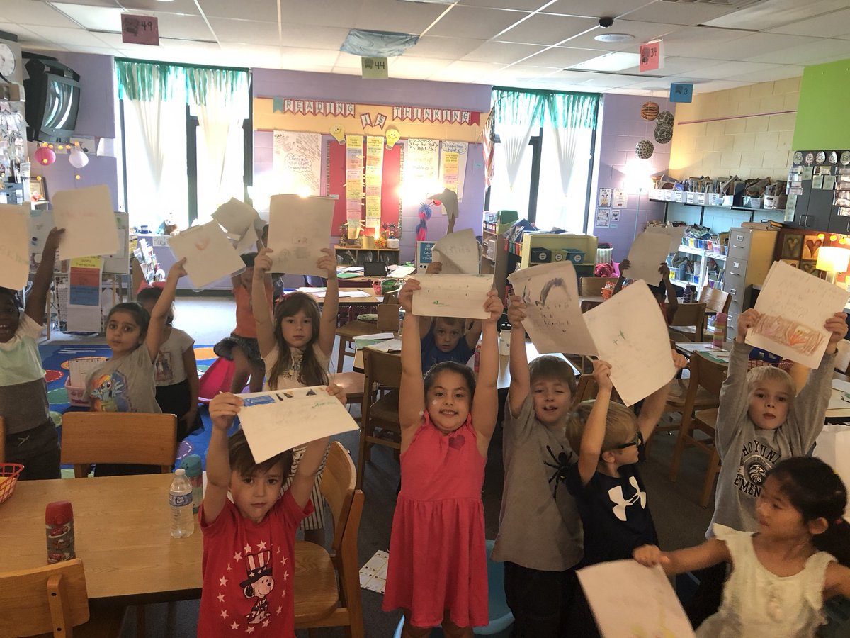 MrsHeld_TU's tweet photo. Yay! We have published small moment stories! #OneTROY #troyunion https://t.co/lwNMZqooVX