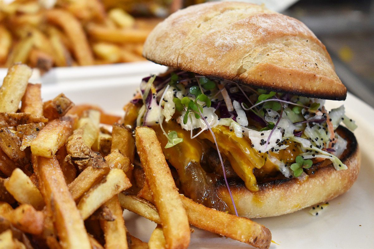 NoliTruck's tweet image. We’re slingin’ in Founders Park today from 11-3! #sammich #sprouts #feedbyexample #instafood #localyocal #fresh #gotruckyourself #barbecue #smoke #lunch