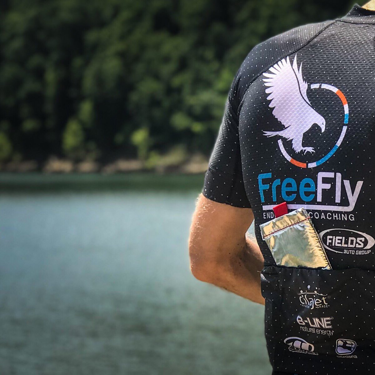 Super happy to be working with @thephoozy @thekevinconway to help put #thephoozy through the rigors of hard training and racing. Use code CHRIS2018 for 20% off if you’re interested in trying one. #teamfreefly
#cycling #bike #lake #water #forest #mtb #fitness #training #grit #clt