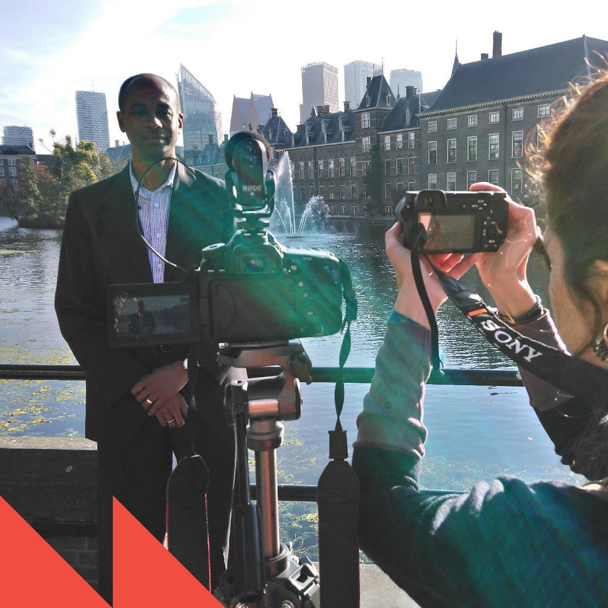 AD CAMPAIGN IN PROGRESS / We're working on an exciting cross media advertising campaign for one of our clients. While Sam interviews experts from various industries, Giorgia captures them on camera(s).

We can’t wait to share the results!

#storytelling #advertisingcampaign