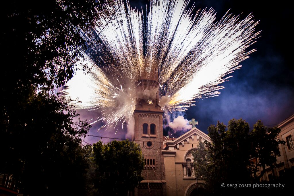 Pirotecnia Estalella (@piroestalella) on Twitter photo Els amants del foc estem d'enhorabona!
Avui comença la Festa de la Tardor de Sant Feliu de Llobregat!
No us perdeu el Seguici a les 20:15h als jardins del Palau Falguera!
Moltes gràcies a <a href="/sergicosta/">ꜱᴇʀɢɪ ᴄᴏꜱᴛᴀ 📷</a> per la fotografia!😈🔥💥 Els amants del foc estem d'enhorabona!
Avui comença la Festa de la Tardor de Sant Feliu de Llobregat!
No us perdeu el Seguici a les 20:15h als jardins del Palau Falguera!
Moltes gràcies a <a href="/sergicosta/">ꜱᴇʀɢɪ ᴄᴏꜱᴛᴀ 📷</a> per la fotografia!😈🔥💥