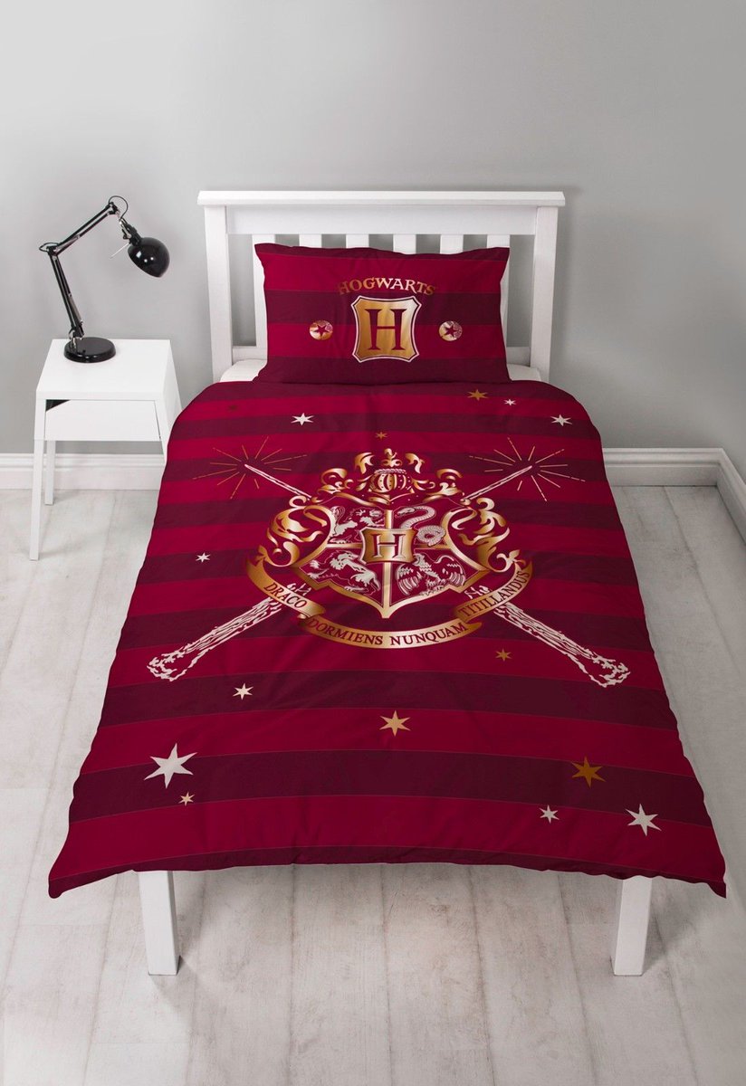 CharacterLinens's tweet photo. @HarryPotterFilm #HarryPotter duvet covers for grab! find more 

https://t.co/VwGlIz4Bbc

#duvetcover #linens #bedding #muggles #gifts #gift #quiltcover #yay #bedroomidea #uk https://t.co/59rzHgnH27