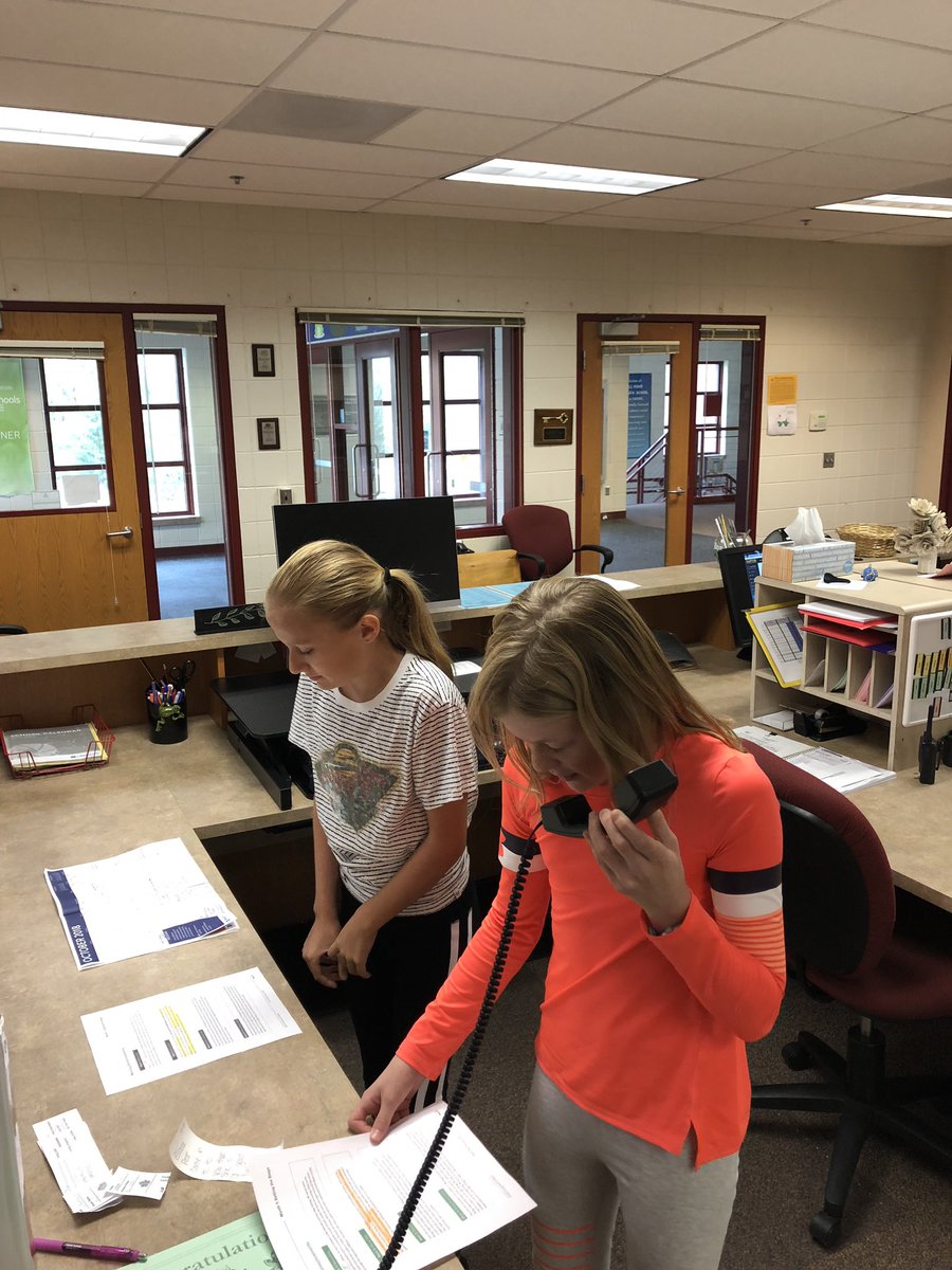 Karoline Warner tweet media