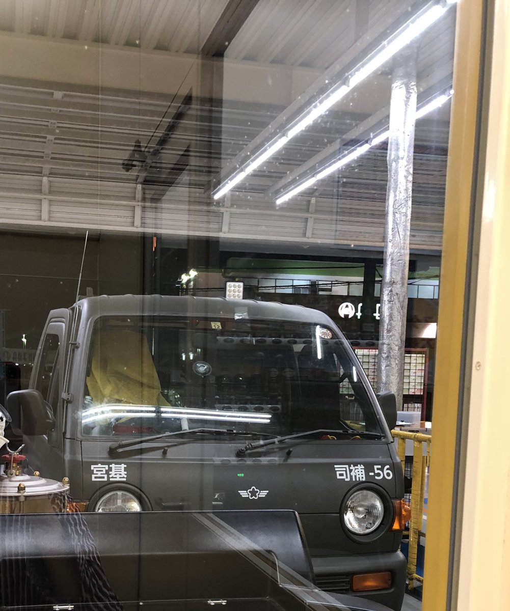 ODkeitora's tweet photo. オールペン するまでは、ジャガー放置。なもんで、軽トラリフトアップするか。 https://t.co/hgTM3APl9T