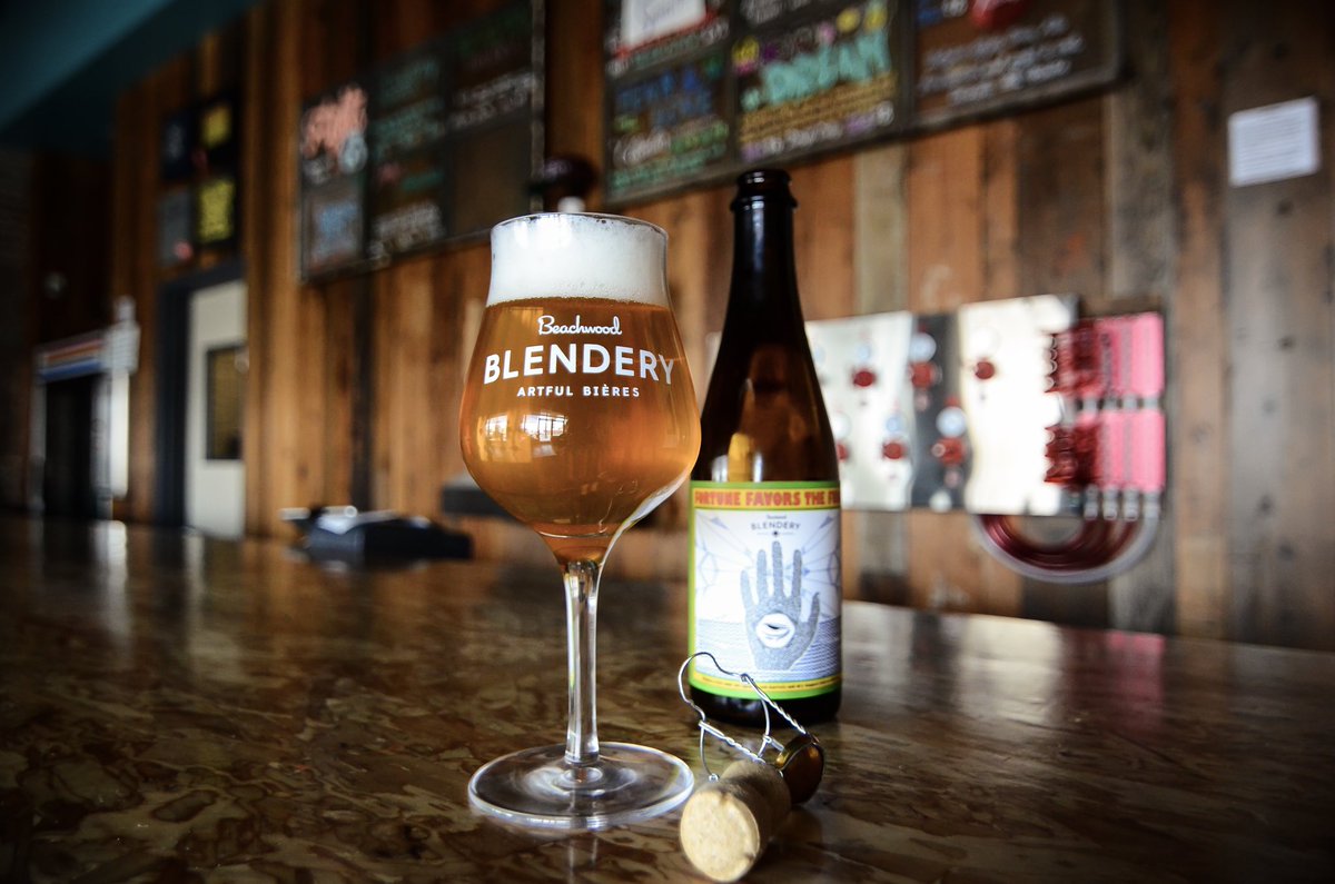 Today! The fortunes are in your favor as this years Fortune Favors the Funk makes its debut in bottles and on draft! Available when we open at 4pm.
🍻✨🔮✨🍻
#BeachwoodBlendery #ArtfulBìeres <a href="/SierraNevada/">Sierra Nevada Beer</a> #SierraNevada