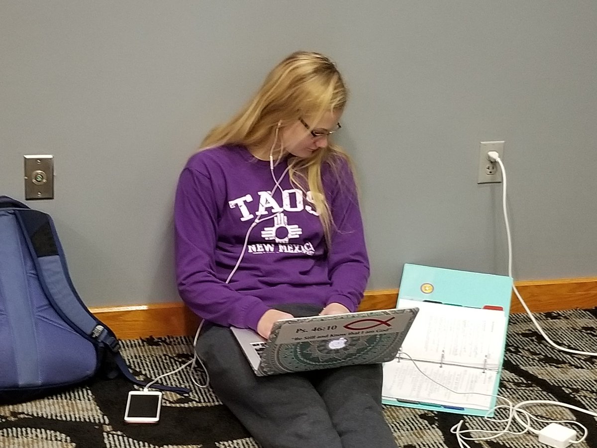 Arlington_HS_SB's tweet photo. #TeamStudyHall https://t.co/7YgTwNI2y0