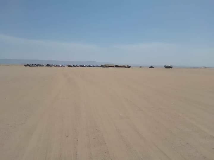 من مخيم ابناء مديريات دهر وعرماء والطلح وجردان أمام شركة العقلة النفطية 
للمطالبة برحيل القوات الشمالية منها 
وستبدالها باهل الأرض من أبناء #شبوة
♦️ ناصر البابكري
====
يرحل بقايا الإحتلال اليمني من أرض الجنوب فمن عجز عن العوده الى غرفة نومه في صنعاء لايمكن أن يحكم الأحرار.