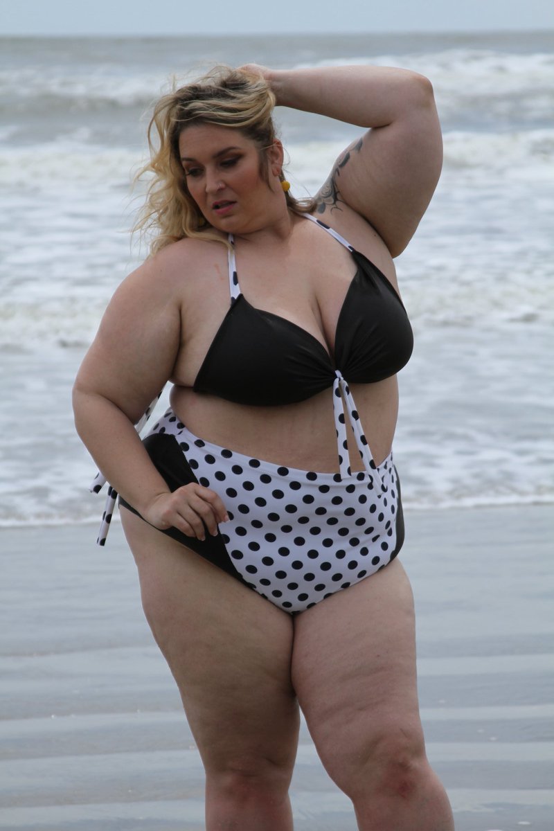 suggamonkeybae's tweet photo. Limitations are only in the mind! Push past your limits! Xoxo

Standing on the beach in #galveston while wearing #ARTTwear swimwear, @ArtBigart17 

#plussizemodel #designerswimwear #plusswimwear #Swim #psswim #plussize #plussizefashion #bikini #SportsIllustrated #siswim https://t.co/DYZGe5uInR