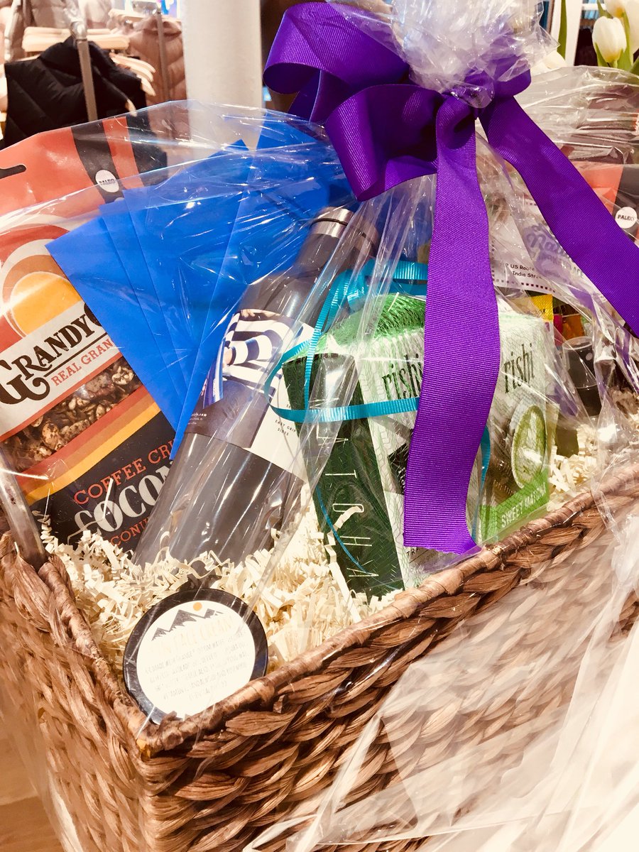 Athleta_OldPort's tweet photo. Pulling our wellness basket winner this morning! Goodies from all local Maine businesses! #athletaoldport #maineevents #portlandmaine https://t.co/t86wn26YHU