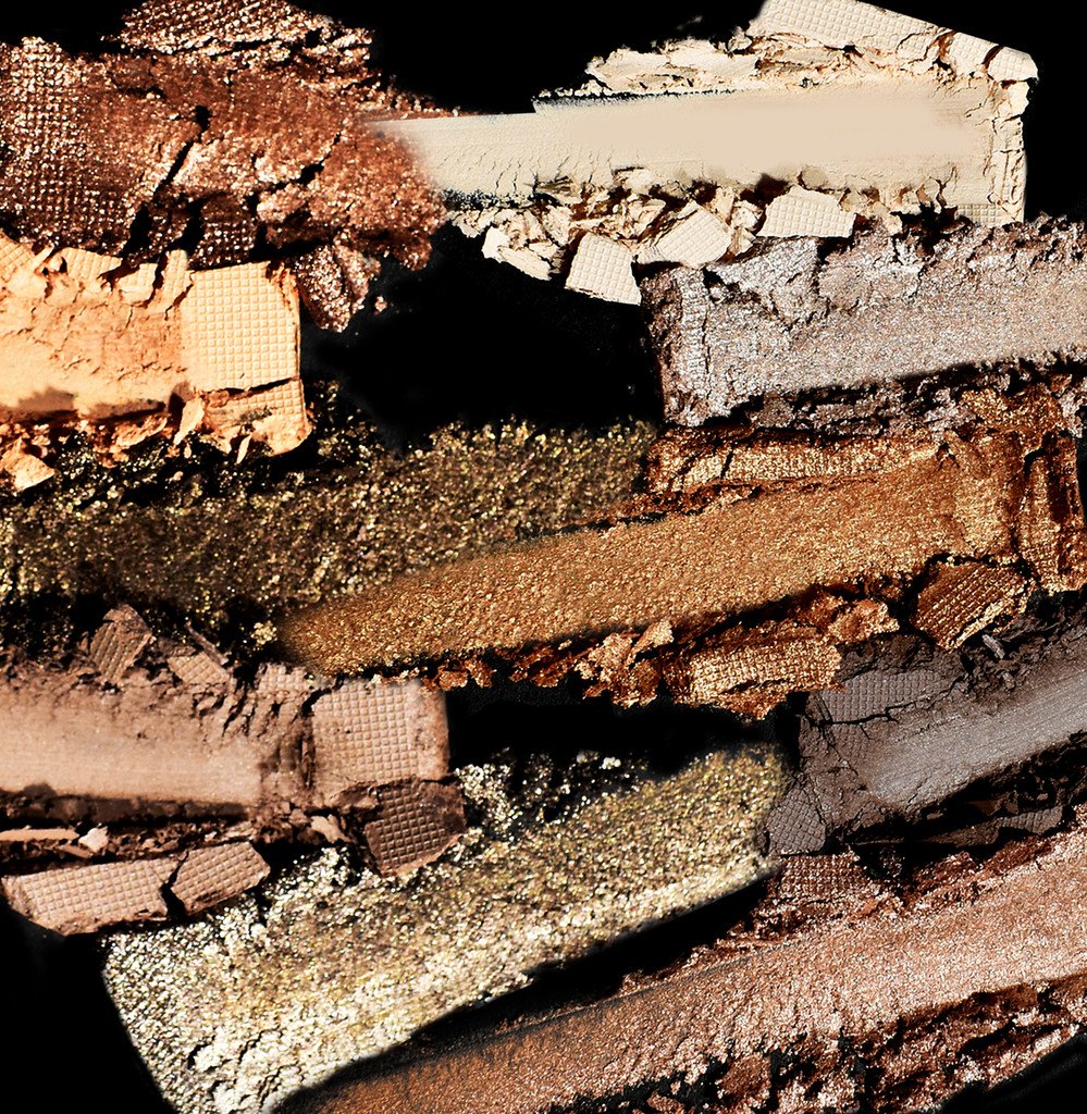 HardCandyLife's tweet image. Bare it all with a Neutral Eyes palette👀
•
•
•
#hardcandylife #lookpro #neutral #eyeshadow #fallmakeup #fall #autumn #october #ilovemakeup #makeup #cosmetics #trend #fallmakeup #hardcandy