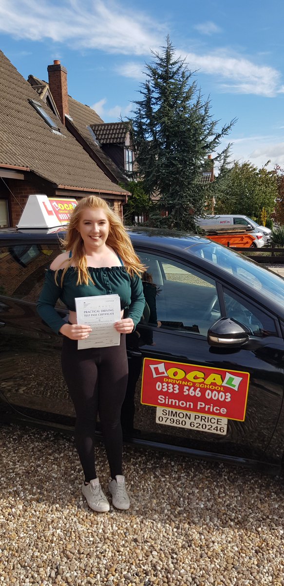 local_driving's tweet image. 🎉⭐️Congratulations⭐️🎉 to Tori who successfully passed her #practicaldrivingtest in #scunthorpe 
Tori is looking forward to driving on her own and the freedom it brings 😁 
🌟Well done from your #instructor Simon and from all the team at #life caldrivingschool