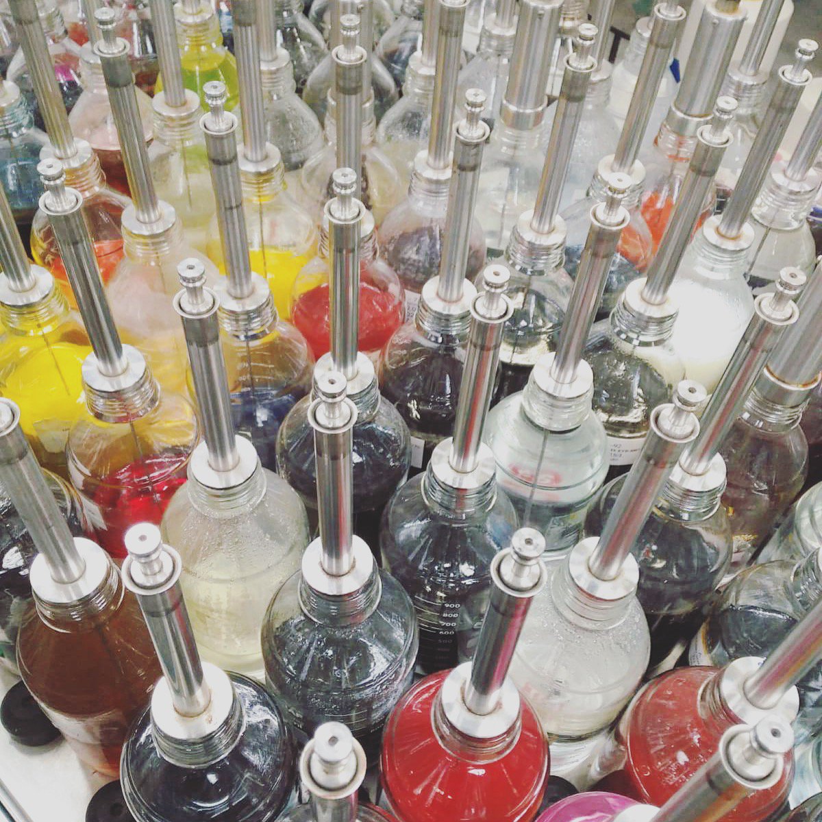 About the season colors🍁🍂
 #jacquard #tapiceria #decoracion #pielsa #colors #dye #laboratory #trend #upholstery #decor #tint #colorful #interiordesign #instagood