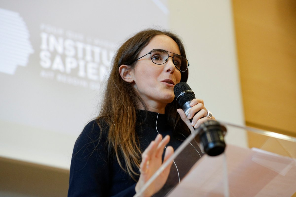 Instit_Sapiens's tweet photo. Revivez en images et en vidéos les interventions de nos panélistes lors de la 1ère conférence #BlockchainSapiens consacrée aux cryptomonnaies et qui s'est déroulée à @sciencespo
#BlockchainDay2018
👉https://t.co/HZCkYJadFg https://t.co/5VkdtXorXu