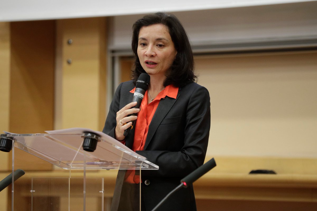 Instit_Sapiens's tweet photo. Revivez en images et en vidéos les interventions de nos panélistes lors de la 1ère conférence #BlockchainSapiens consacrée aux cryptomonnaies et qui s'est déroulée à @sciencespo
#BlockchainDay2018
👉https://t.co/HZCkYJadFg https://t.co/5VkdtXorXu