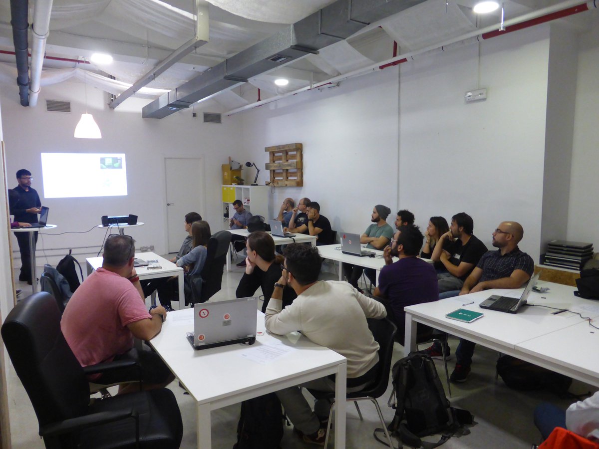 FactoriaF5's tweet photo. Ayer realizamos nuestro taller de IoT (Internet of Things) y Raspberry Pi correspondiente a la semana #meetandcode2018(patrocinado por @sap4good y su partner @TechSoupEurope). Gracias a tod@s por venir!
#meetandcode #codeEU #rompemosloscodigos #trenquemelscodis #factoriaf5 https://t.co/inEybhmVGO