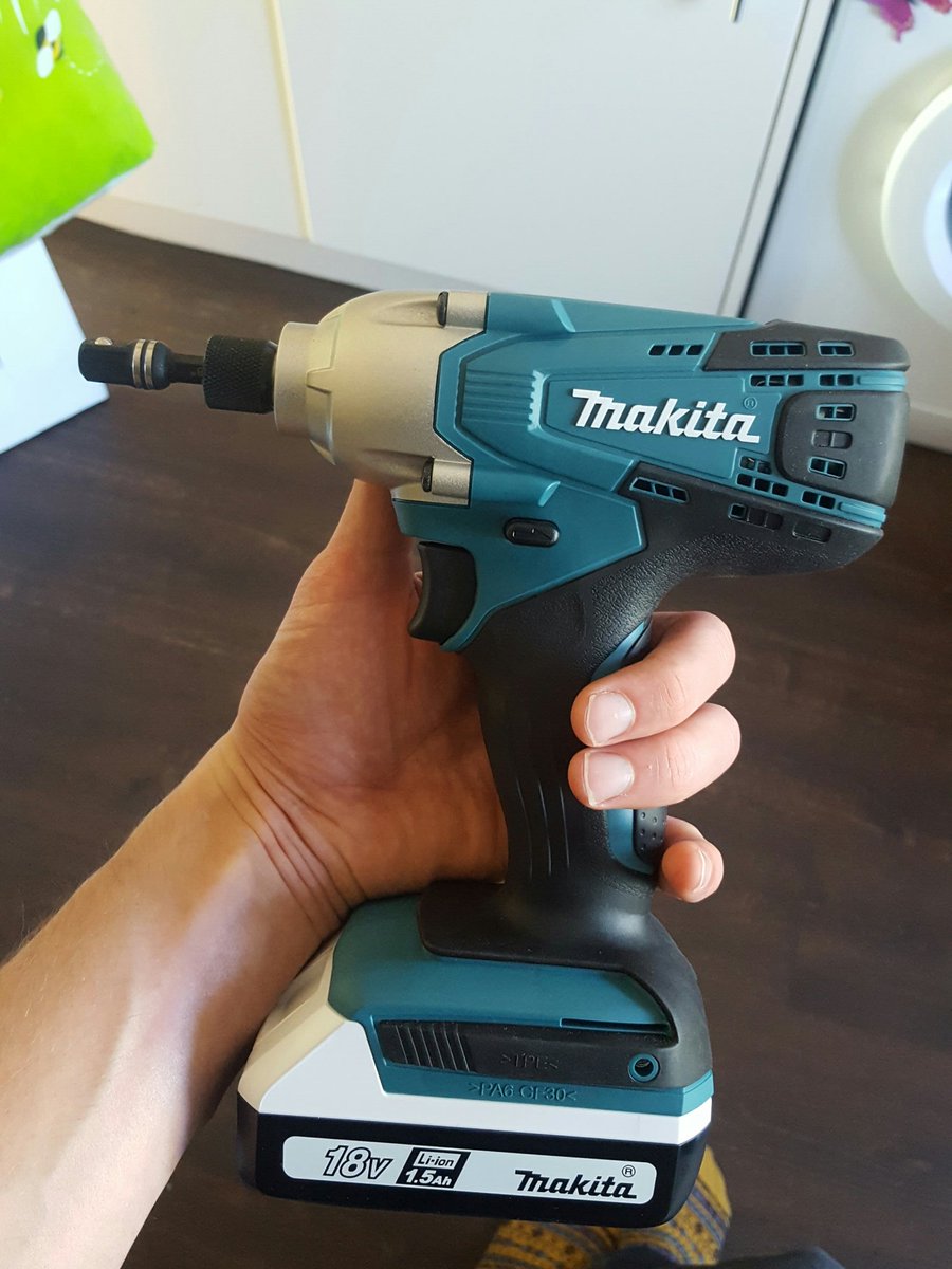 Stephen_Linton's tweet photo. Got one of my 30th birthday gifts a month early and it's wonderful ❤ https://t.co/pXh3j4ZKjQ