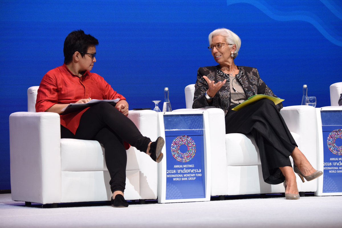 IMFAsiaPacific's tweet photo. .@Lagarde at CSO Townhall: Institutions have to earn trust. It is about listening, valuing your words, and respecting each other. #IMFmeetings #amcso2018 https://t.co/wuN7Y9UAJ3