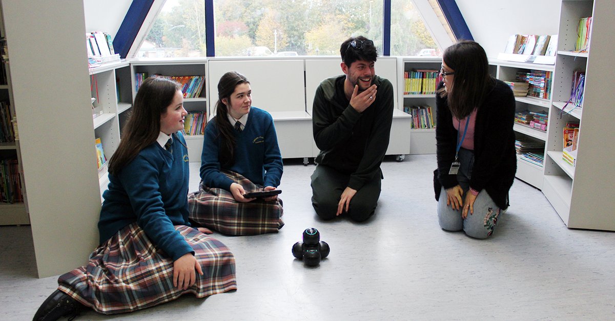 Grab your library card to learn digital skills in Europe – our new "Libraries Lead with Digital" toolkit is being trialed by 10 libraries in the UK and is already enjoying great feedback, from youngsters and pensioners alike. Read more → goo.gl/fQr4qh #GrowWithGoogle