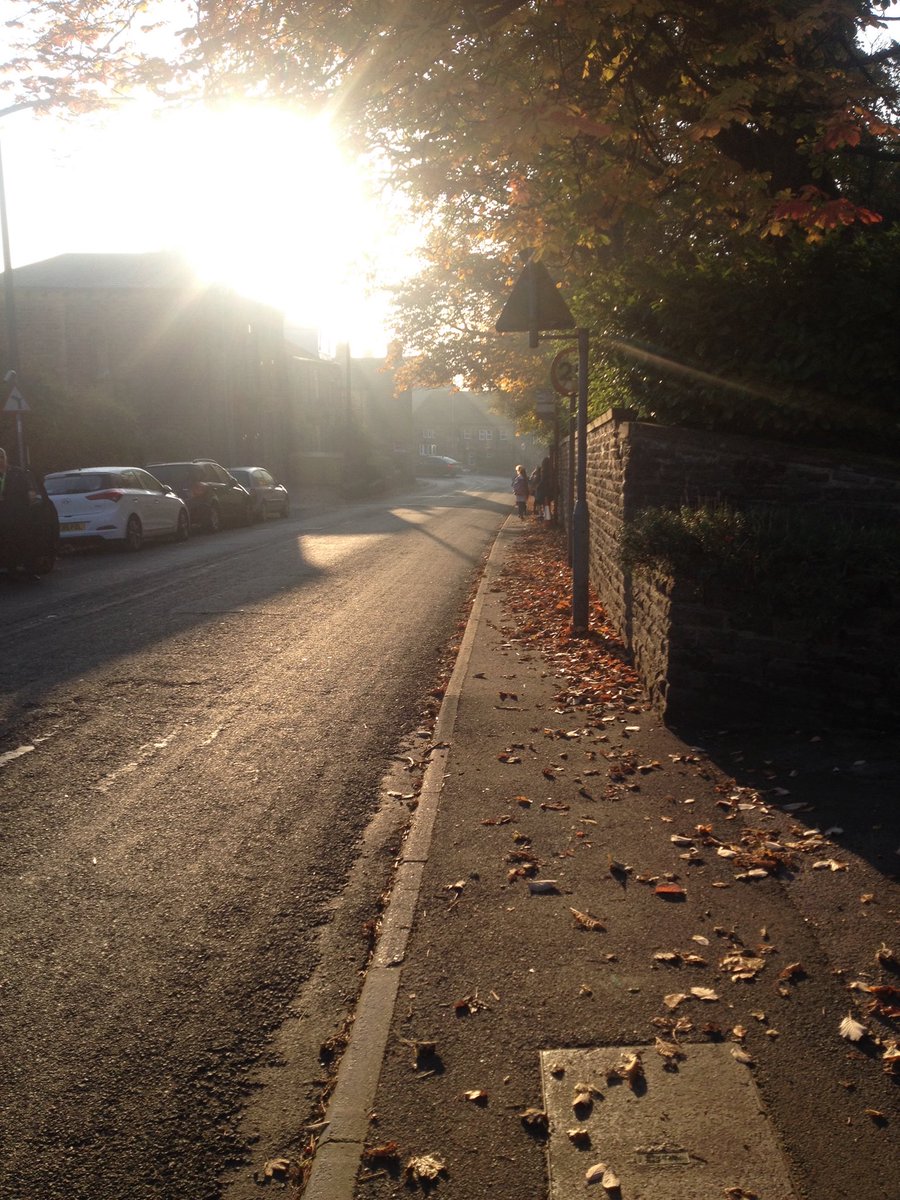 yorkshaliveedge's tweet photo. A beautiful morning to sell timber #liveedge #haworth #yorkshire #bespoke #furniture https://t.co/IM8dihCKfo