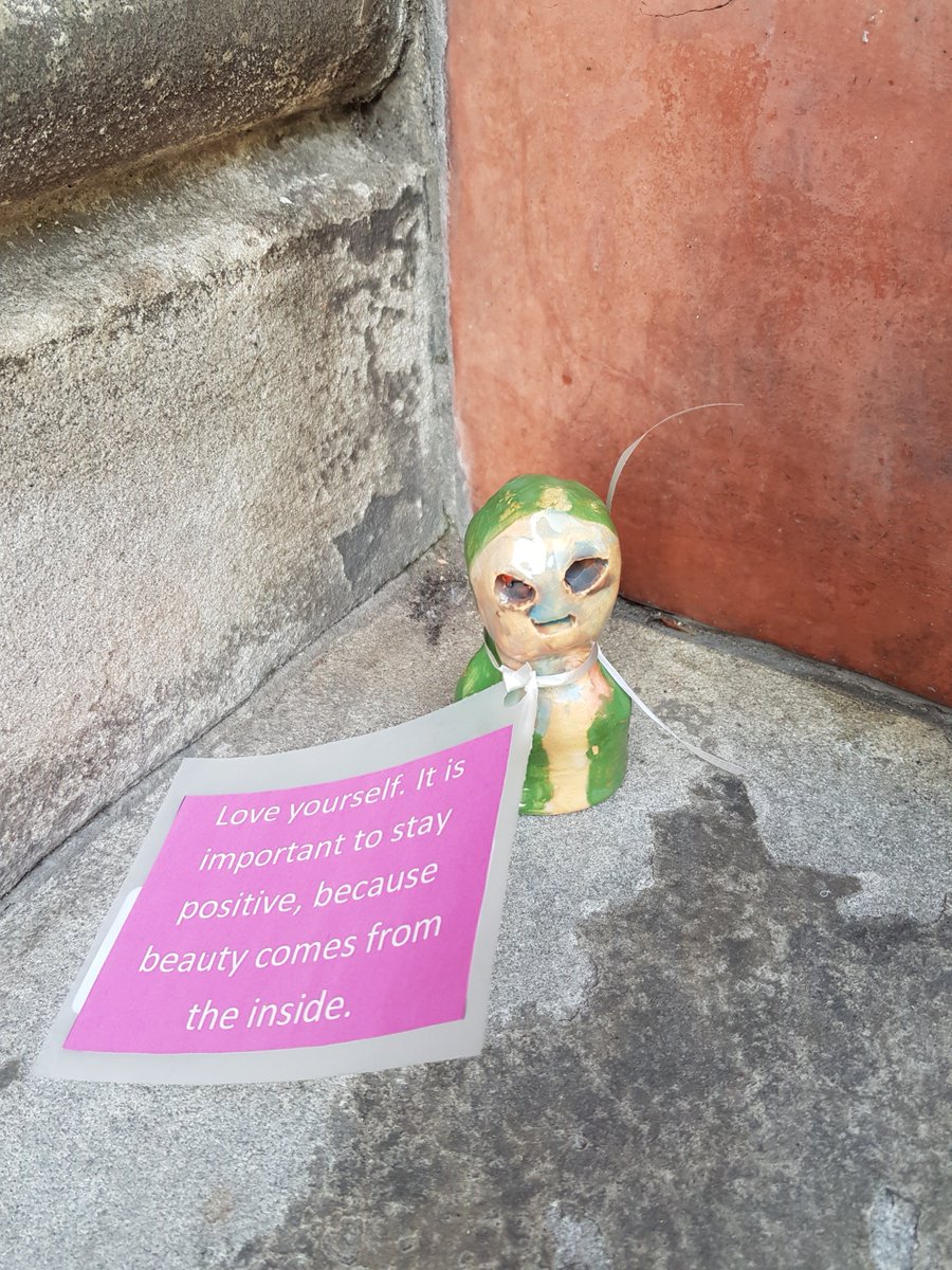 BarrowandCook's tweet image. What a wonderful gift to receive with a really positive message! We were lucky enough to find this on our front doorstep! #StHelens #launchpadtuitionservice #WorldMentalHealthDay2018