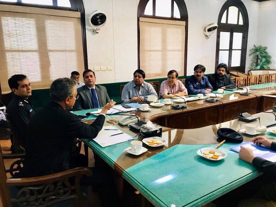 wasimakhtar1955's tweet photo. Meeting with #AIGPolice Karachi, #DIGTraffic #Police Karachi, #SSP &amp; #DSP to discuss various issues in order to streamline the flow of #traffic &amp; to fix a lane at #SharaeFaisal specifically for #Motorcycles and to strictly implement the law for wearing #Helmets for #MotorCyclists https://t.co/vsjqwD8BBf