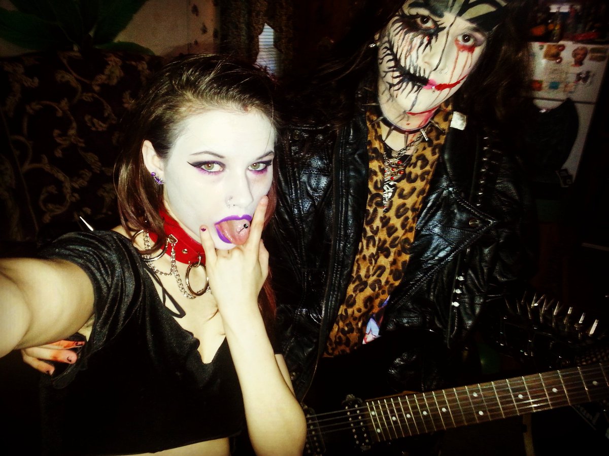 blayk_deth's tweet photo. Sweet delights of darkness 
Another taste of bliss 
Cold desires so heartless 
I taste deception on her lips
Bleed perfection unto a mess
Savor your lies through your kiss 🖤🐍💀🐍🖤 #Könstriktor #metal #shockthrash #serpentinelegion https://t.co/koGJ6QaPHM