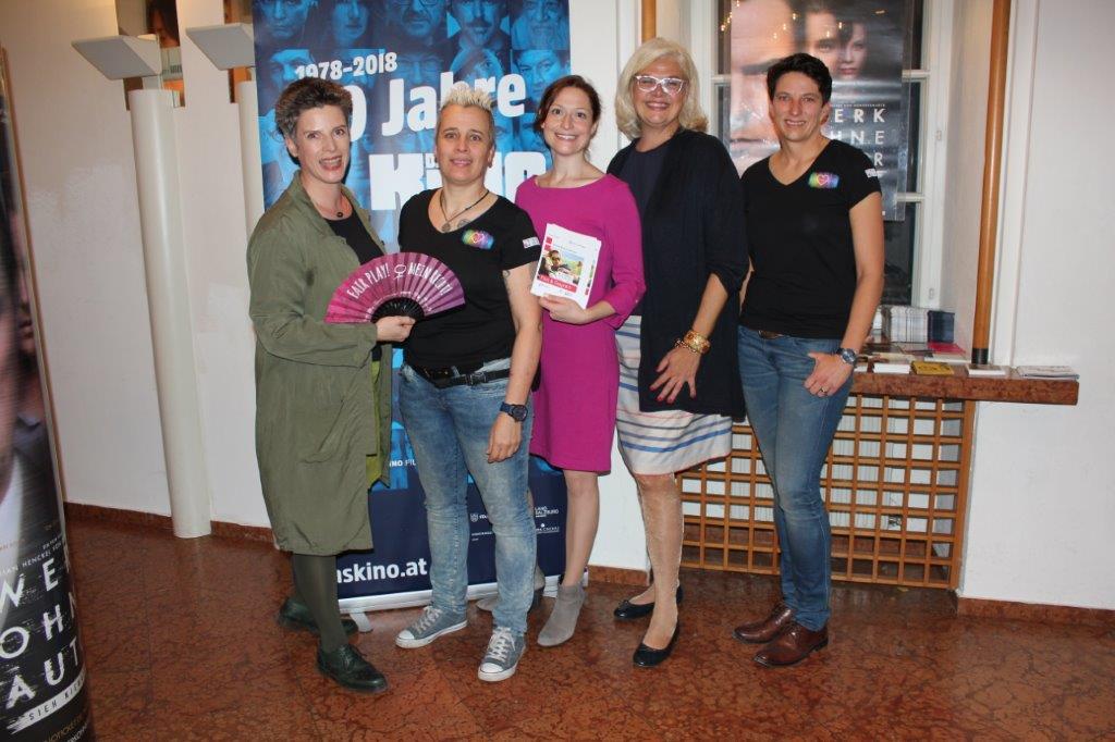 This week, we were honored to screen in Salzburg, Austria, thanks to @HosiSalzburg and Stadt:Salzburg, Vice-Mayor, Anja Hagenauer and Alexandra Schmidt from the Frauenbüro, followed by panel on caring for people with dementia. An amazing event! Fotos (c) Stadt:Salzburg/G. Avsar