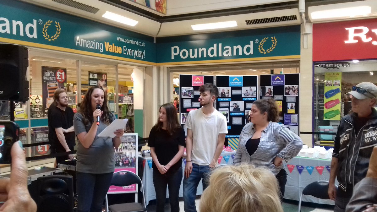 FS_Luton's tweet photo. Great presentation by @signpostsso this morning in @TheMallLuton with a powerful drama piece by @ngyt_uk highlighting that the homeless are not just a statistic! Great launch of #WorldHomelessDay and their new fundraising campaign! #takesatowntostophomelessness #oneluton https://t.co/eHghg0XmrD