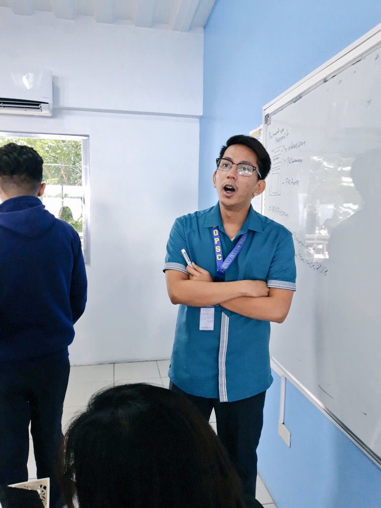 SusmitaRamos's tweet photo. Appreciation post para sa pogi kong guro! @pogingGuro
Miss ka na po namin sir lalong lalo na si @mrthscam ! Praying for your fast recovery po. Take care po lagi!
God bless and Get well!  Stay pogi sir!  MABUHAY! 🎉
#extrachips https://t.co/ZBuYjXGe5r