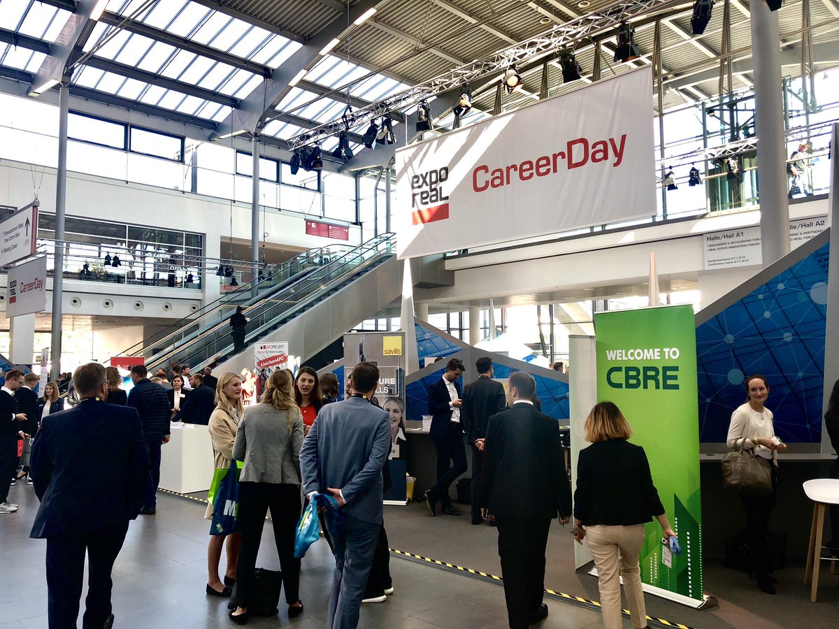 EXPOREAL_Munich's tweet photo. Be prepared for your first steps into the property industry. Make valuable contacts with companies and get advice on your job applications at #CareerDay #ExpoReal2018 https://t.co/dl8wQlhyLh