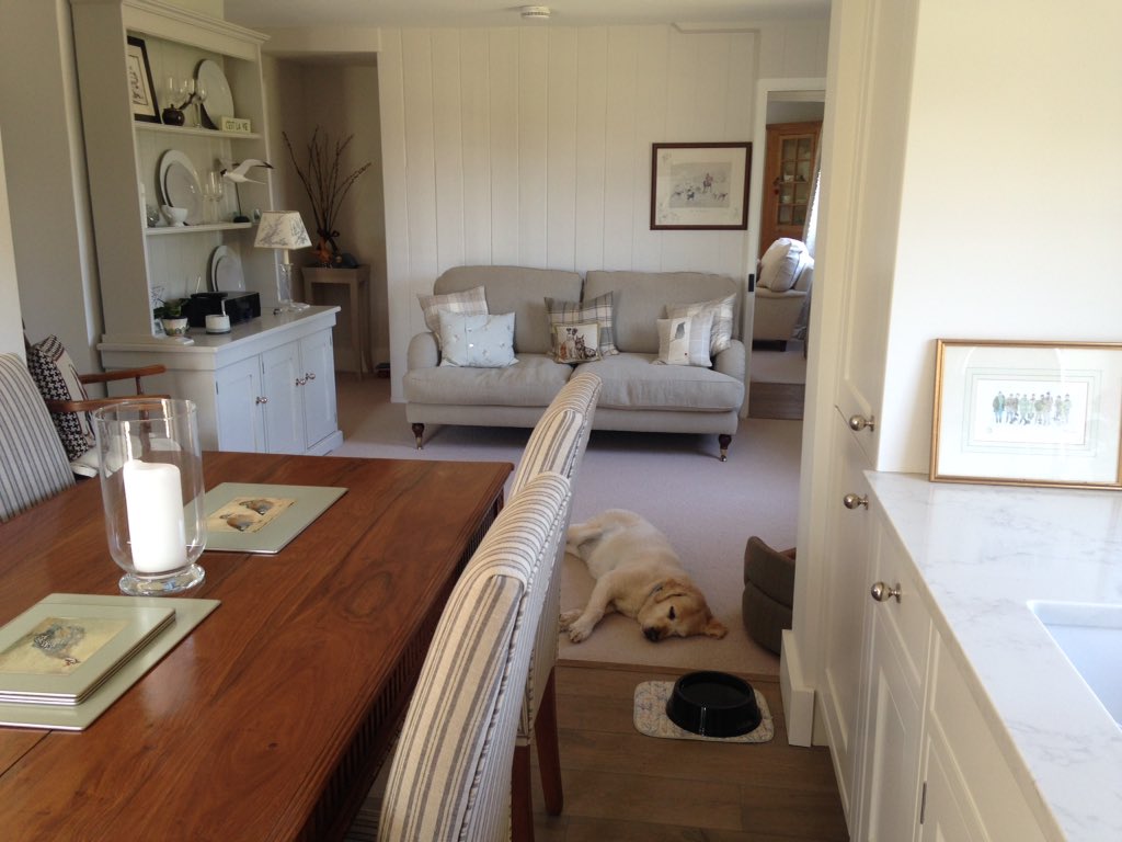 Anne Brown🥂 tweet media