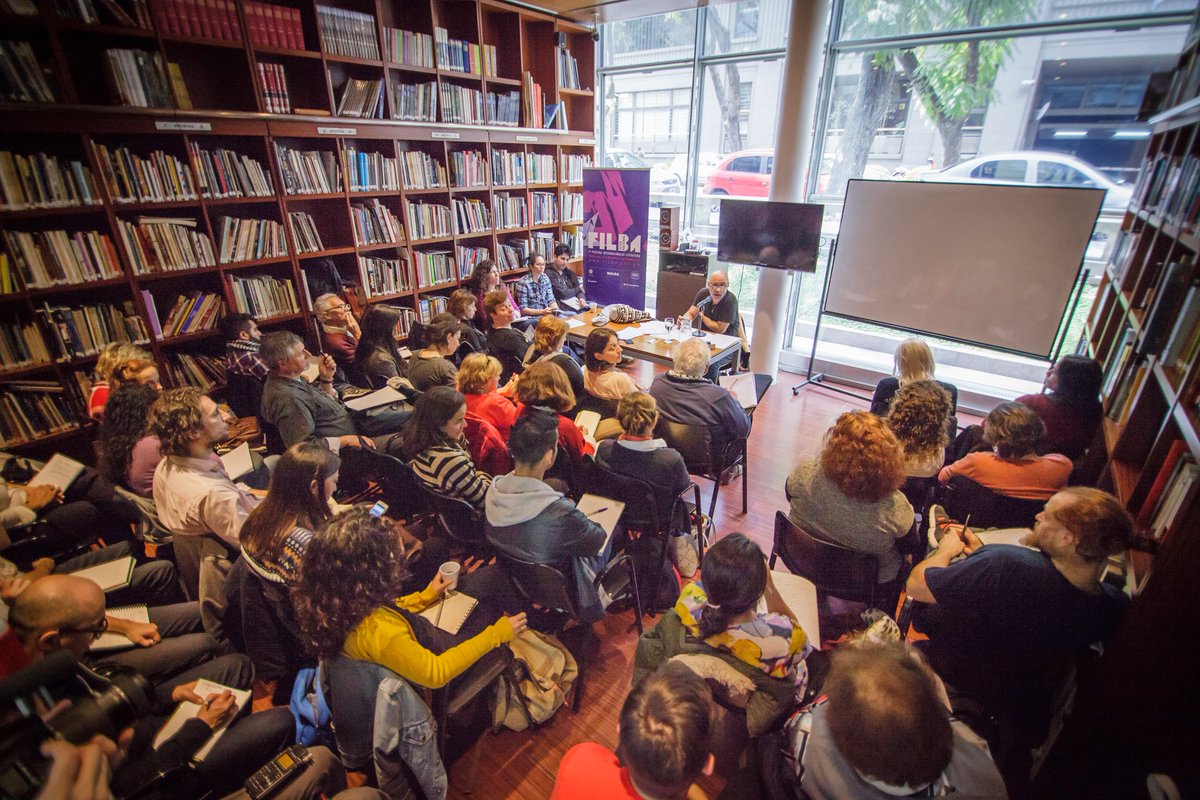 FundacionFilba's tweet photo. Hoy empieza la fiesta de la literatura 🥳. Recuerden que todas las actividades son libres y gratuitas (hasta agotar el cupo), pero necesitamos que se registren acá: https://t.co/JRp4wnNB99 https://t.co/sZIebKaCUg
