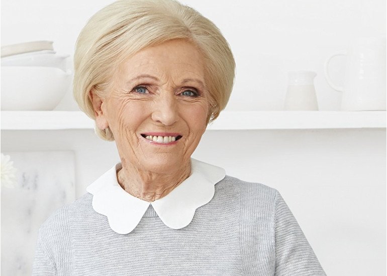 #GBBO legend Mary Berry has very kindly offered to do an interview for the next issue. But, as I've interviewed her already, I thought it might be nice if our readers posed the questions this time. Soooo, what would you like to know from Mary? facebook.com/tastetheseason…