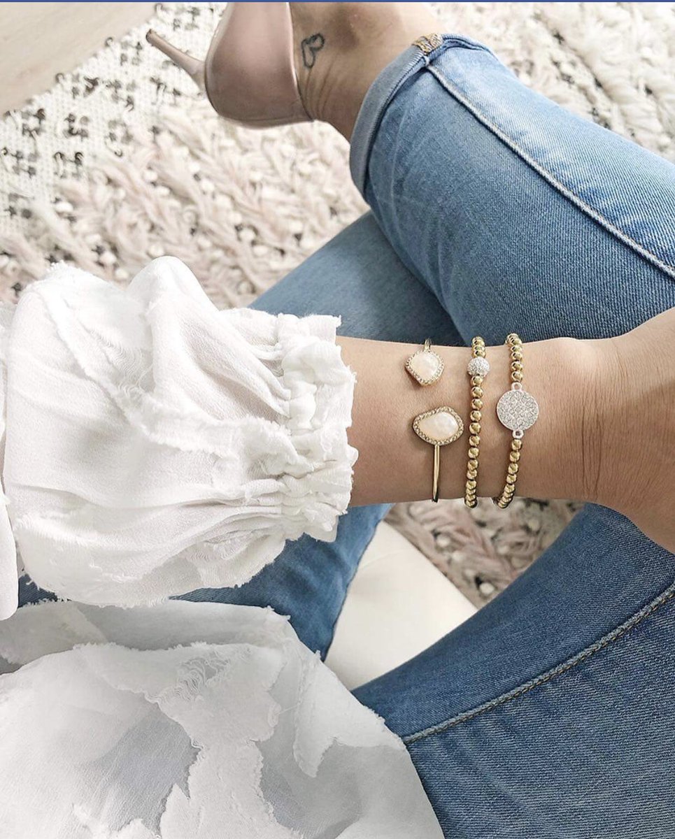 NicciTorrente's tweet image. Magic Happens with Daily Essentials! #cuffbracelets are pleasing to the eye, bringing joyful, cheerfulness to you and your surrounds ... that’s truly #magical @trentetrente 💝💞💝 instagram.com/p/BowHOdRl5jk/