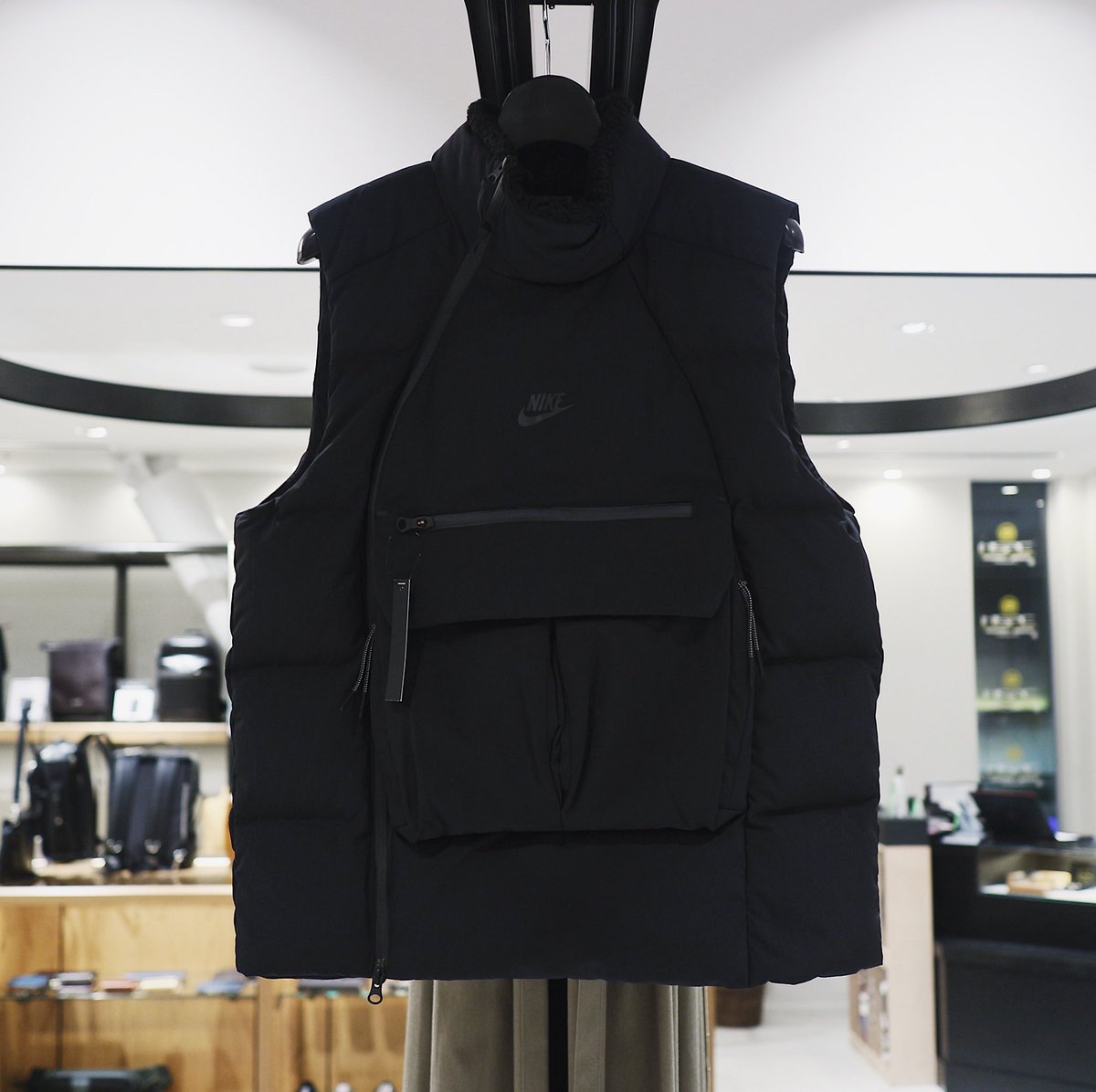 nike tech down vest