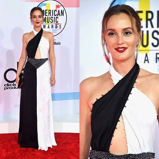 MediaGuide_NG's tweet image. #LeightonMeester at the 2018 American Music Awards. #MediaGuideStyle #AMAs #AMAs2018 dlvr.it/QmtrPC IG: MediaGuideStyle